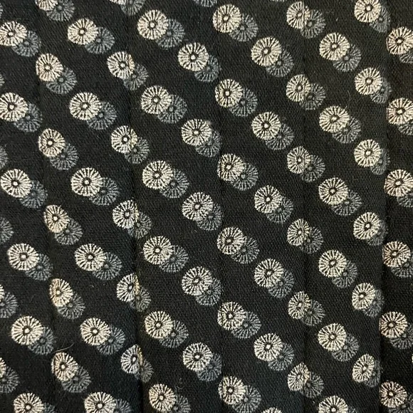 NWT Old Navy Women’s Geo Quilted Bomber Jacket L Black Navy White Zip Up - Picture 3 of 7